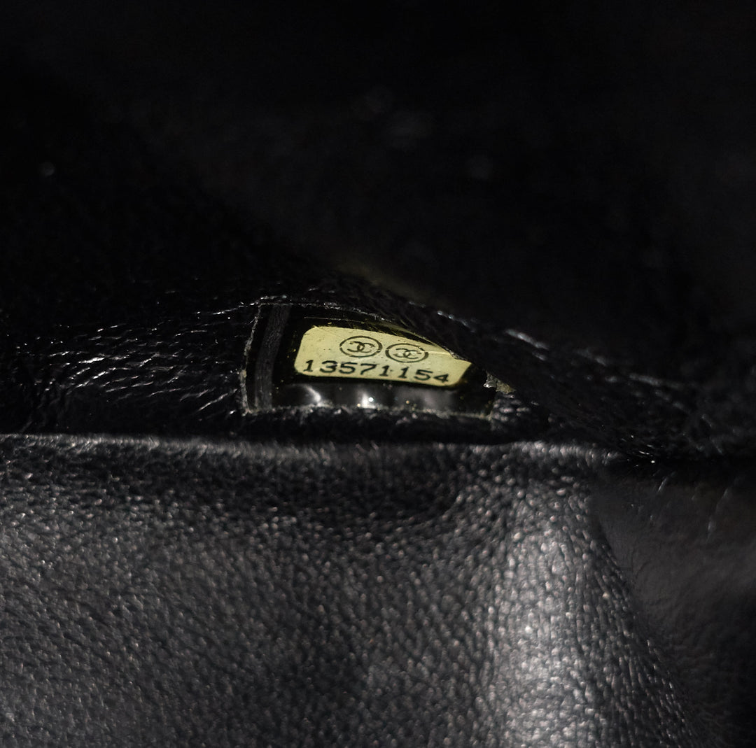 caviar leather jumbo flap bag