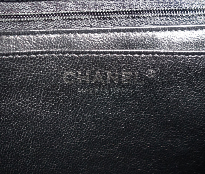 caviar leather jumbo flap bag