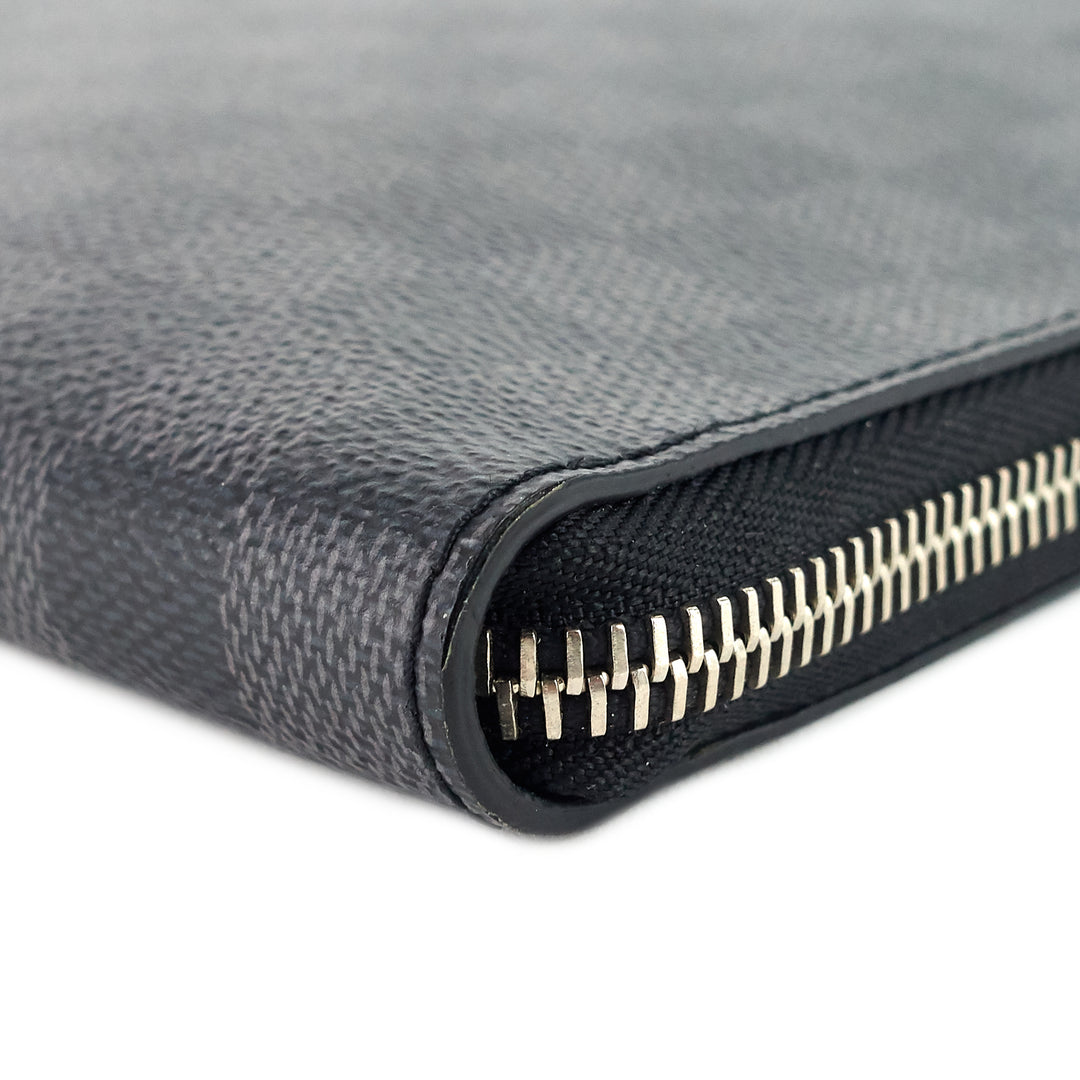 pochette jour gm zip around damier graphite canvas bag
