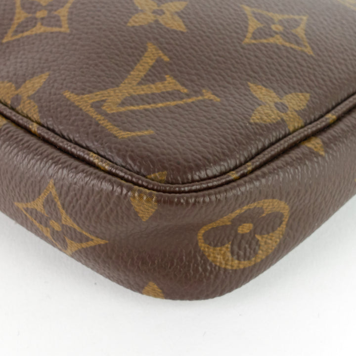 pochette accessoires monogram canvas bag