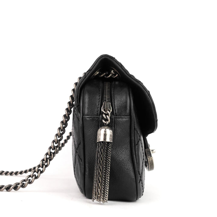 cc timeless calfskin shoulder bag