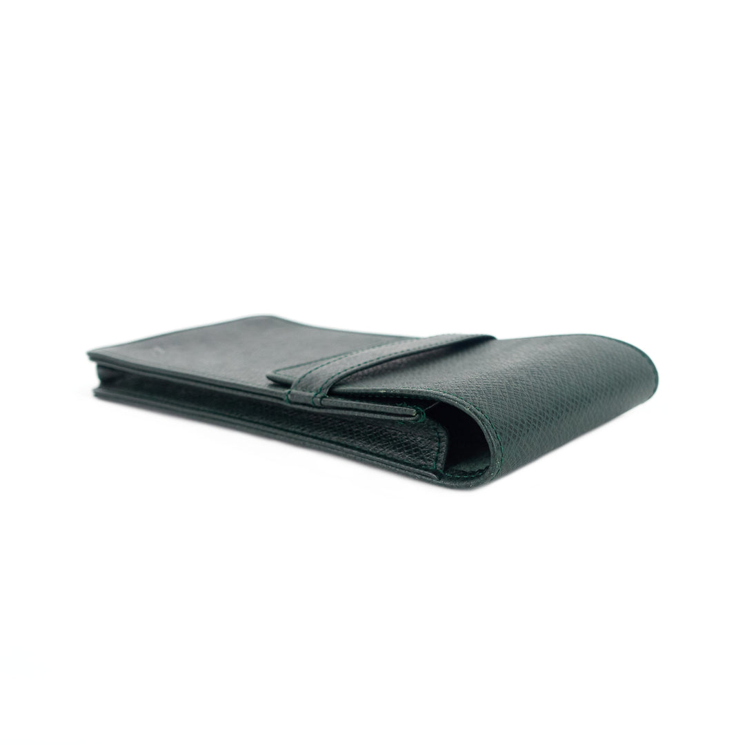 green taiga leather pen holder