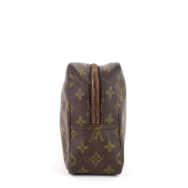trousse toilette 28 monogram canvas bag