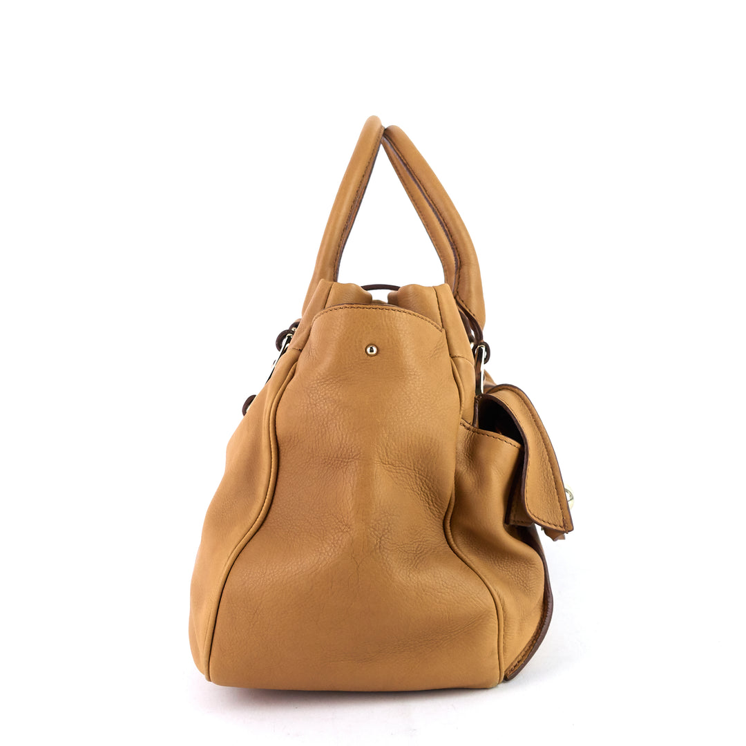 ball lock leather  bag