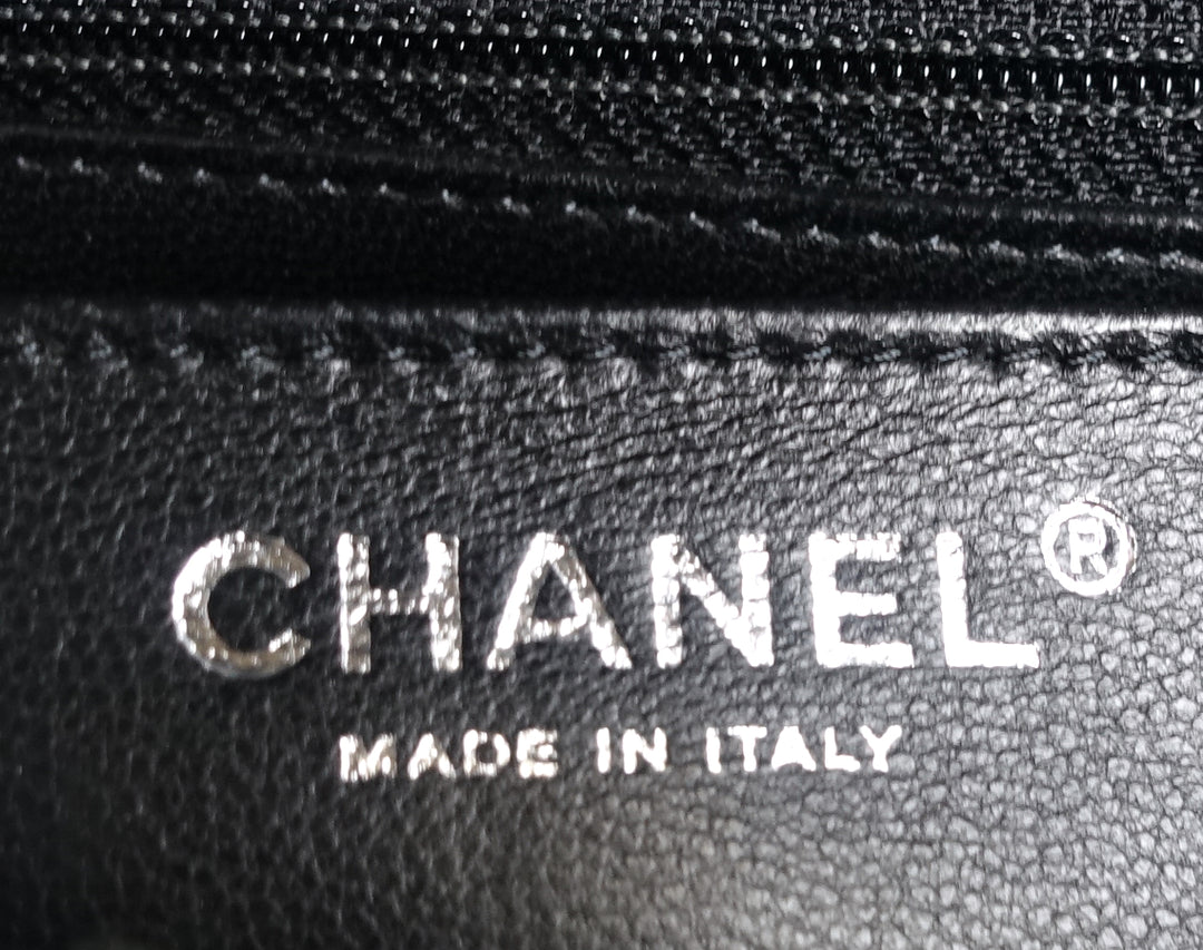 caviar leather jumbo flap bag