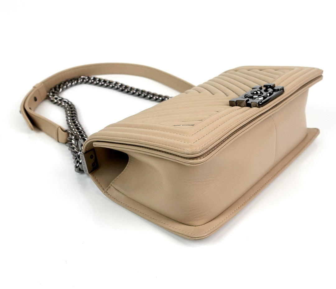 boy flap old medium chevron calf leather bag