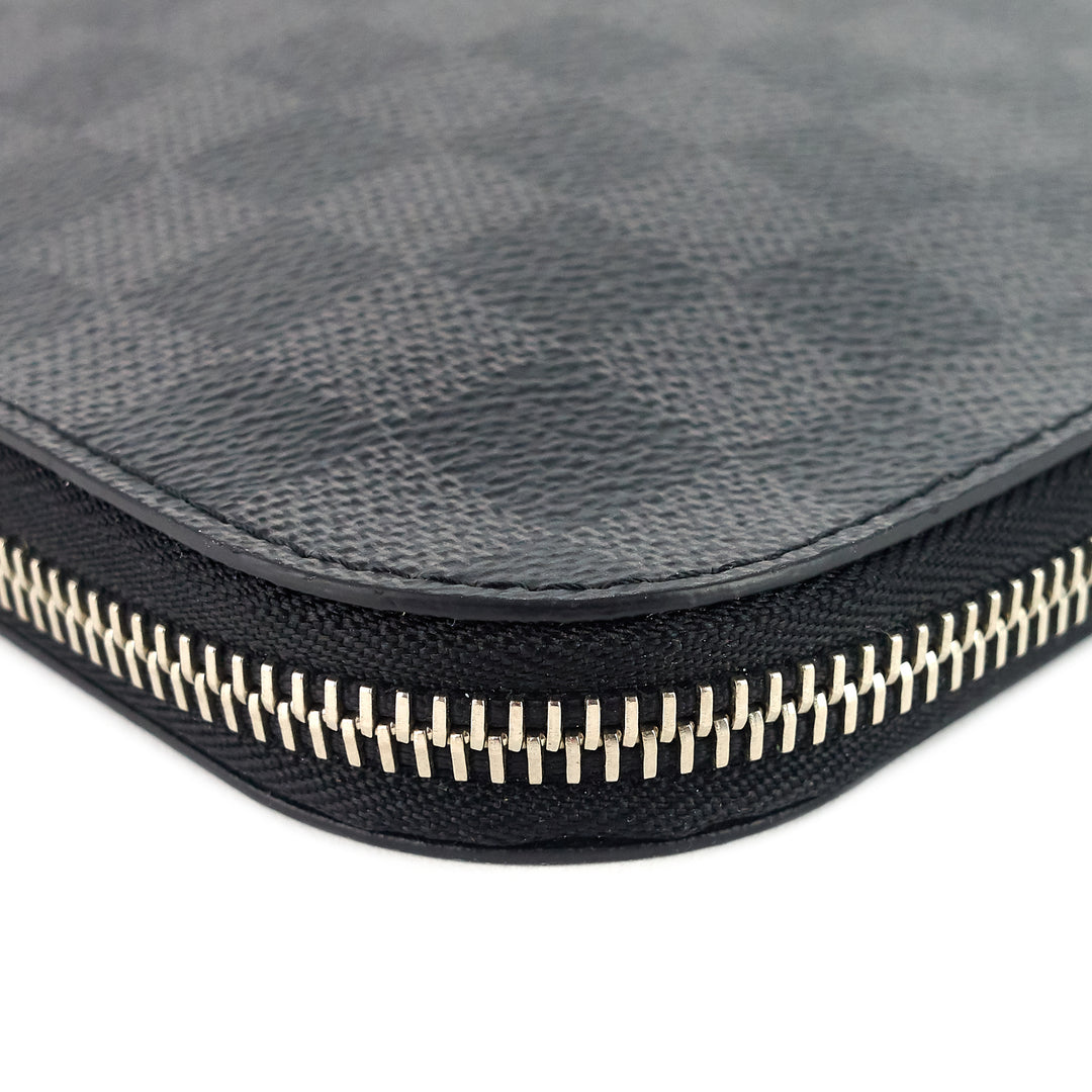 pochette jour gm zip around damier graphite canvas bag