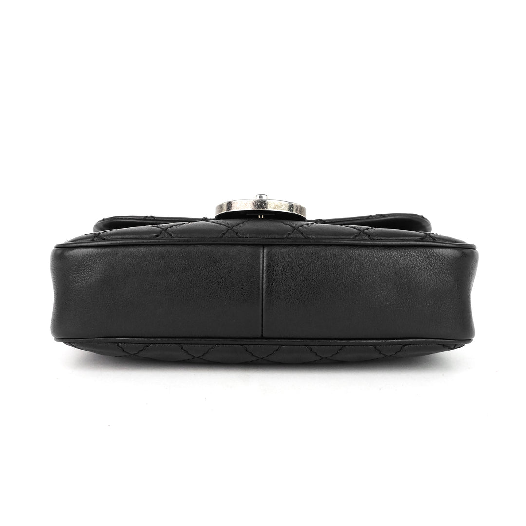 cc timeless calfskin shoulder bag