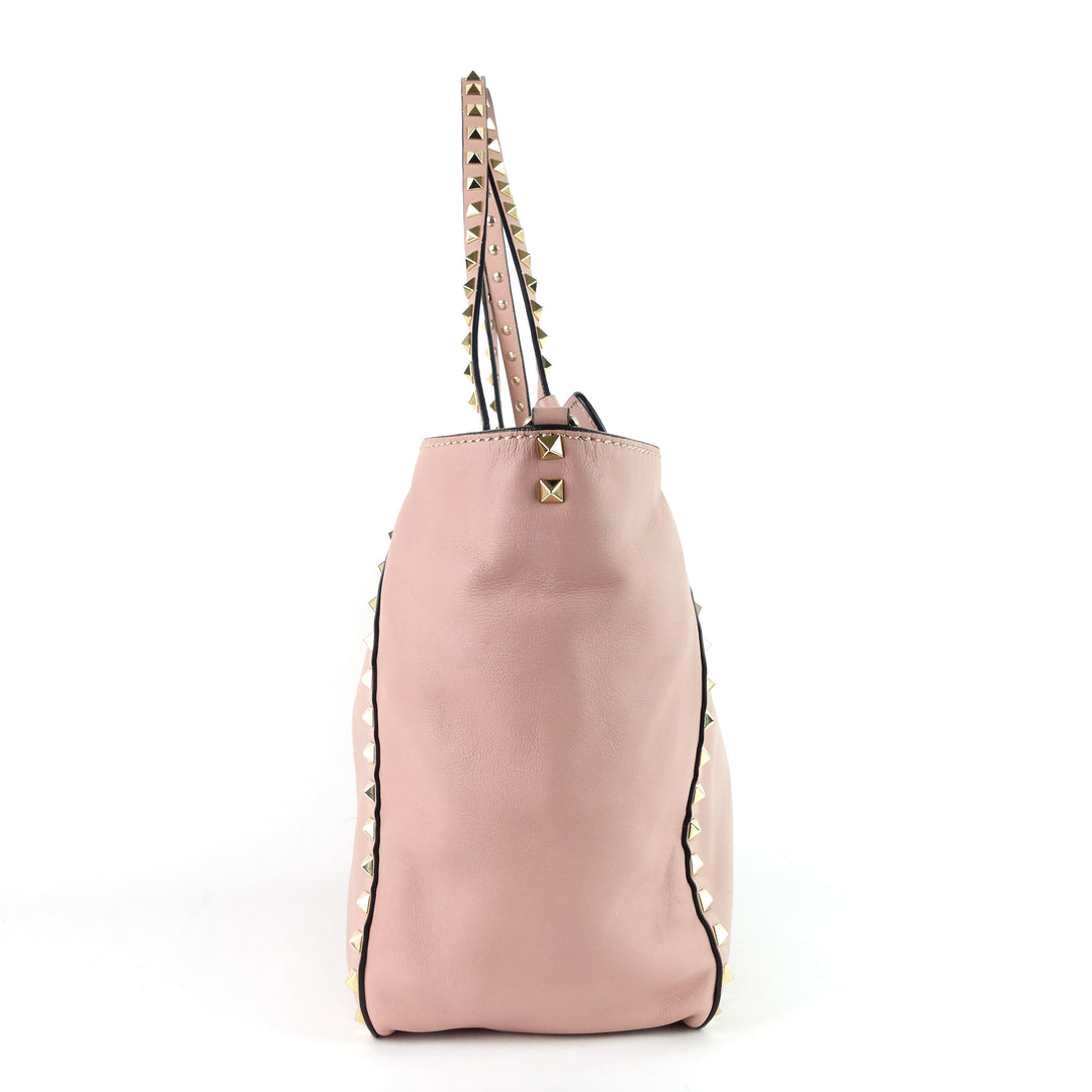 rockstud medium poudre calfskin bag