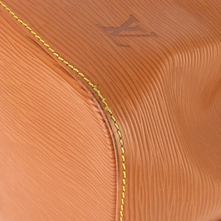 petit noé cipango gold epi leather bag