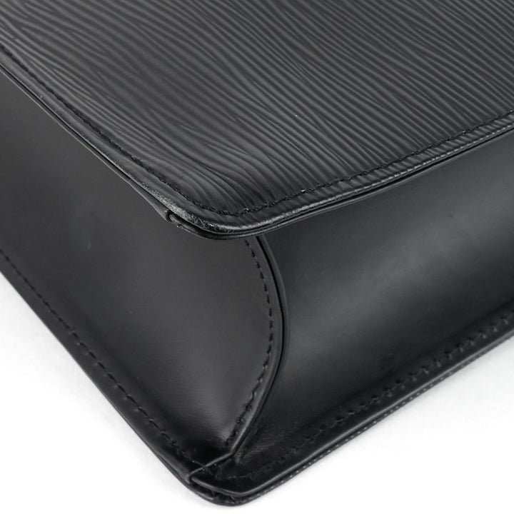 sac plat gm black epi leather bag