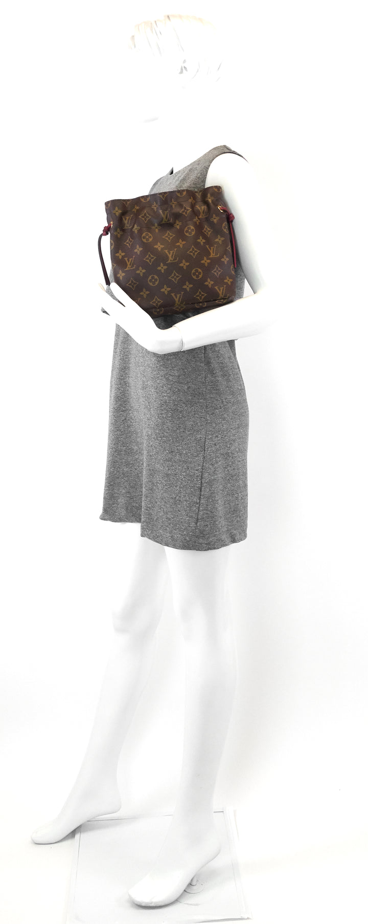 noé pouch monogram canvas bag