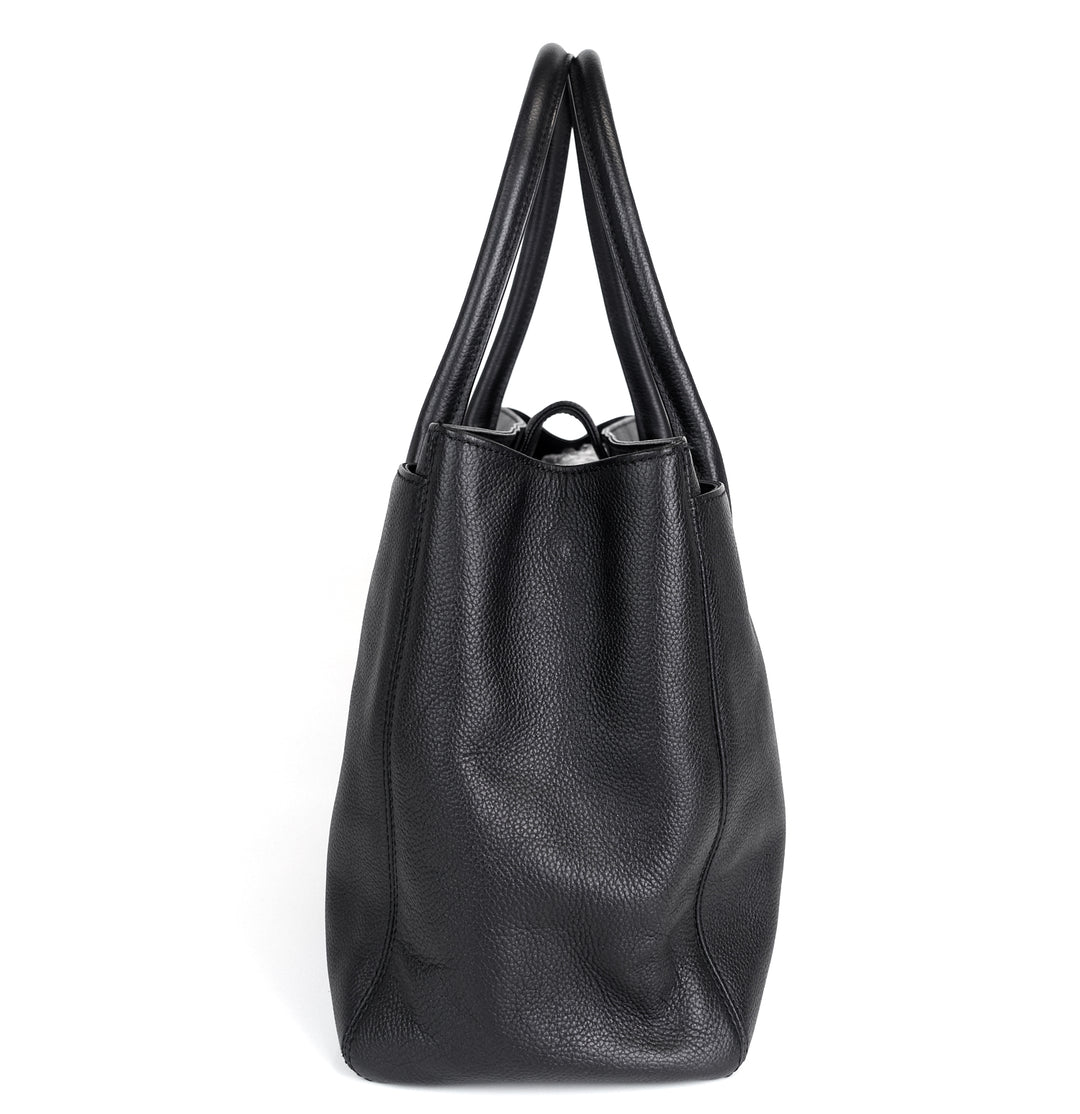 cerf executive xl caviar leather tote bag