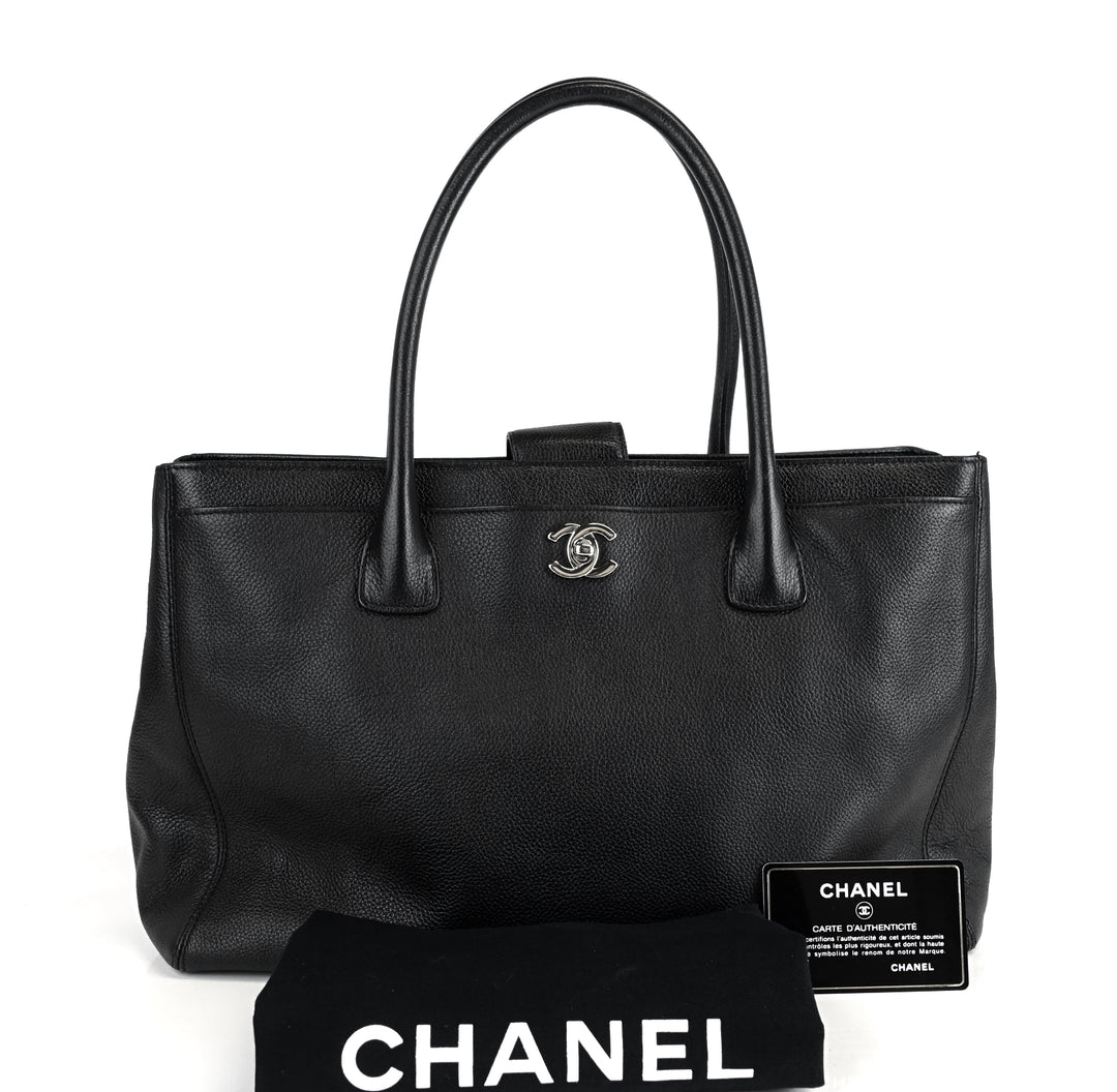 cerf executive xl caviar leather tote bag