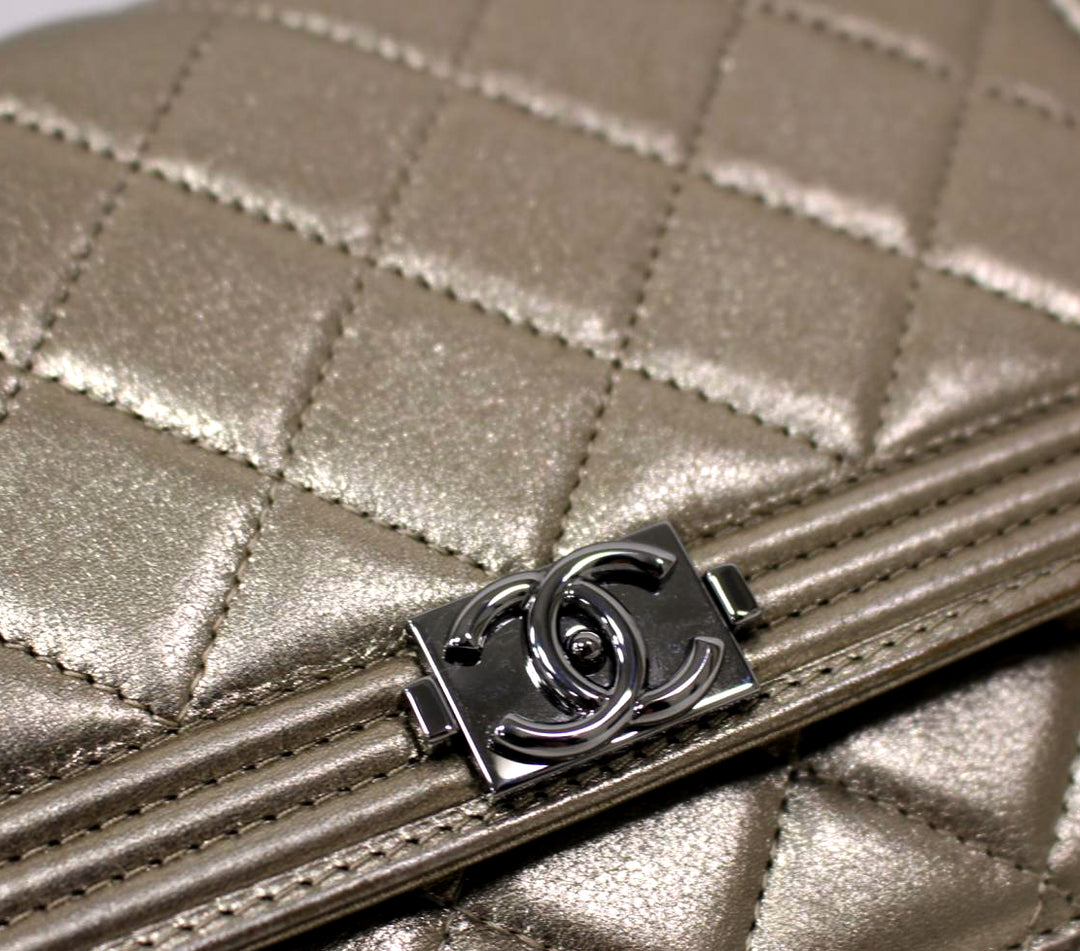 boy wallet on chain quilted lambskin leather crossbody bag