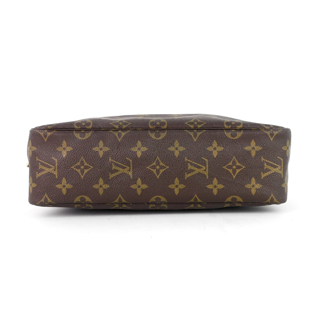 trousse toilette 28 monogram canvas bag