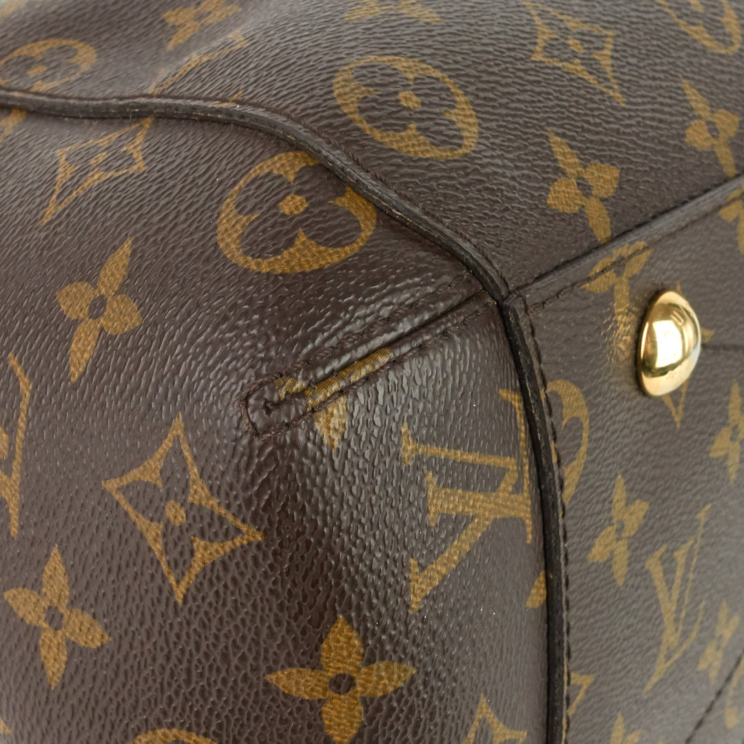 montaigne gm monogram canvas tote bag