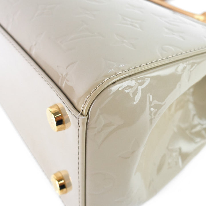 brea mm beige poudre monogram vernis leather bag