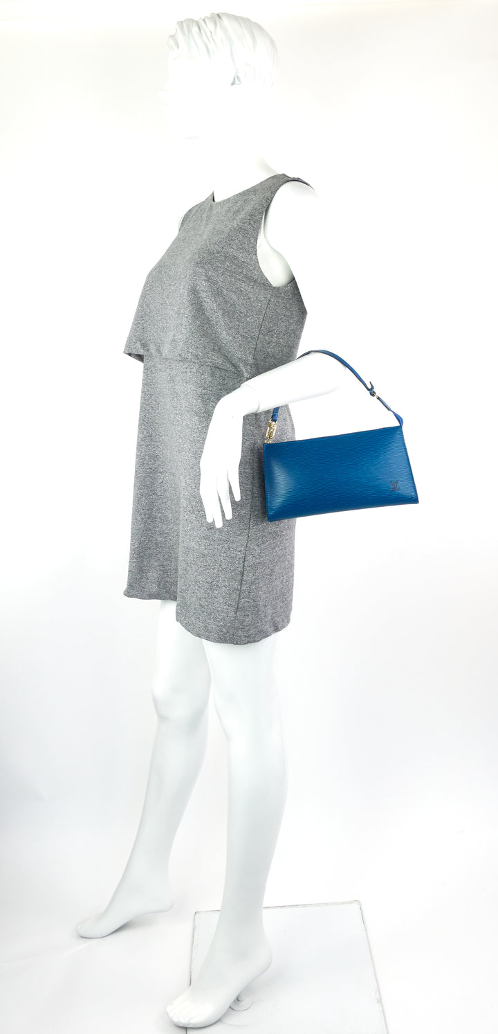 pochette accessoires epi leather bag