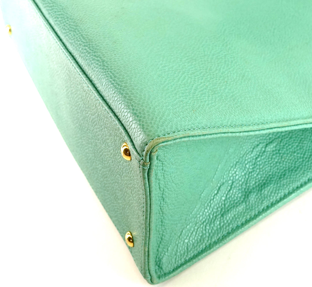 medium caviar leather tote bag