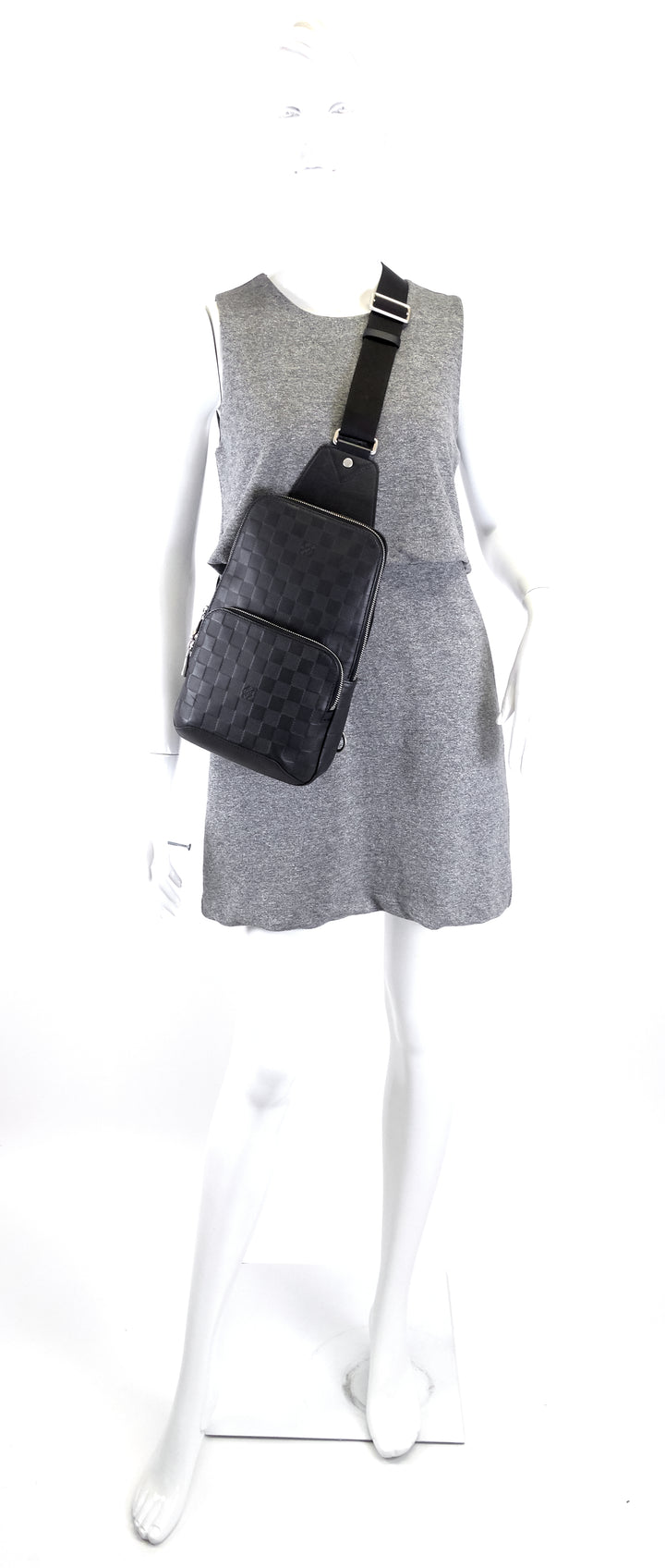 avenue sling damier infini leather bag