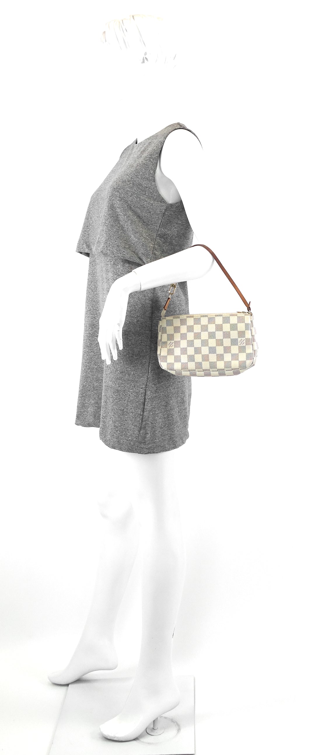 pochette accessoires damier azur canvas bag