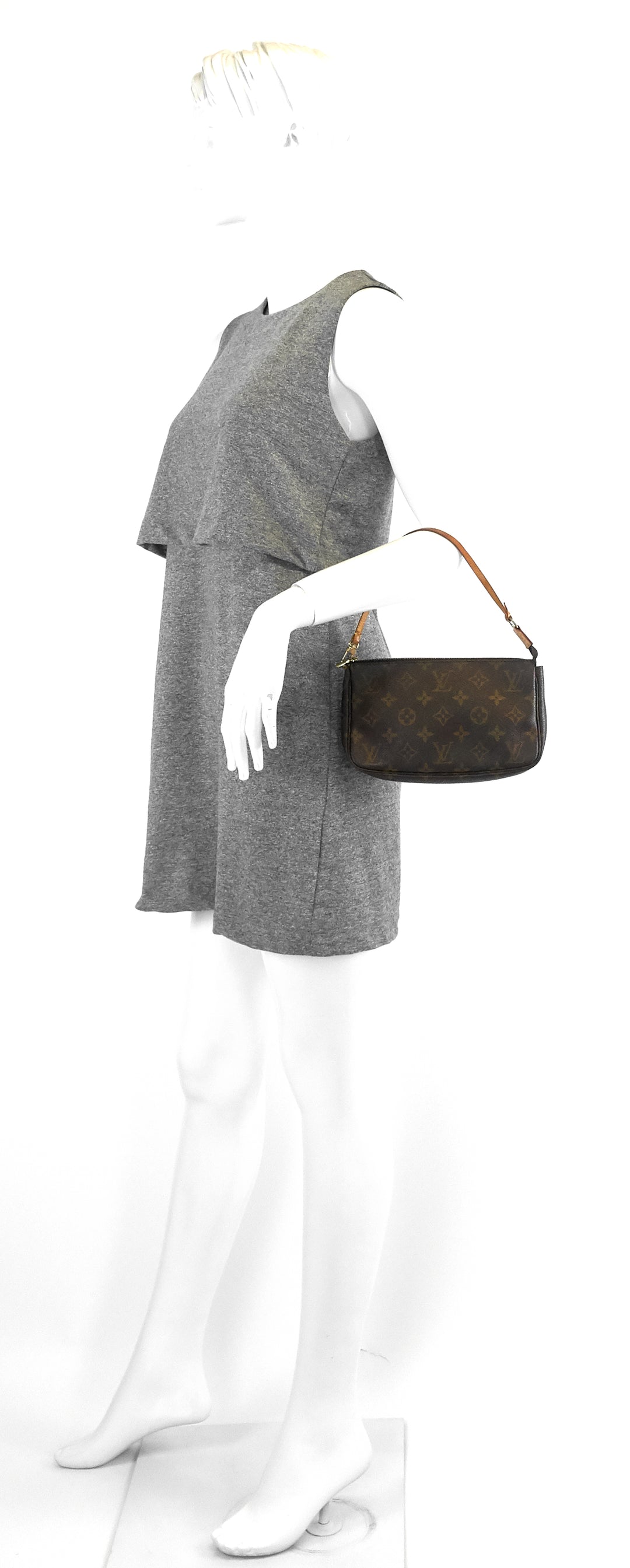 pochette accessoires monogram canvas bag