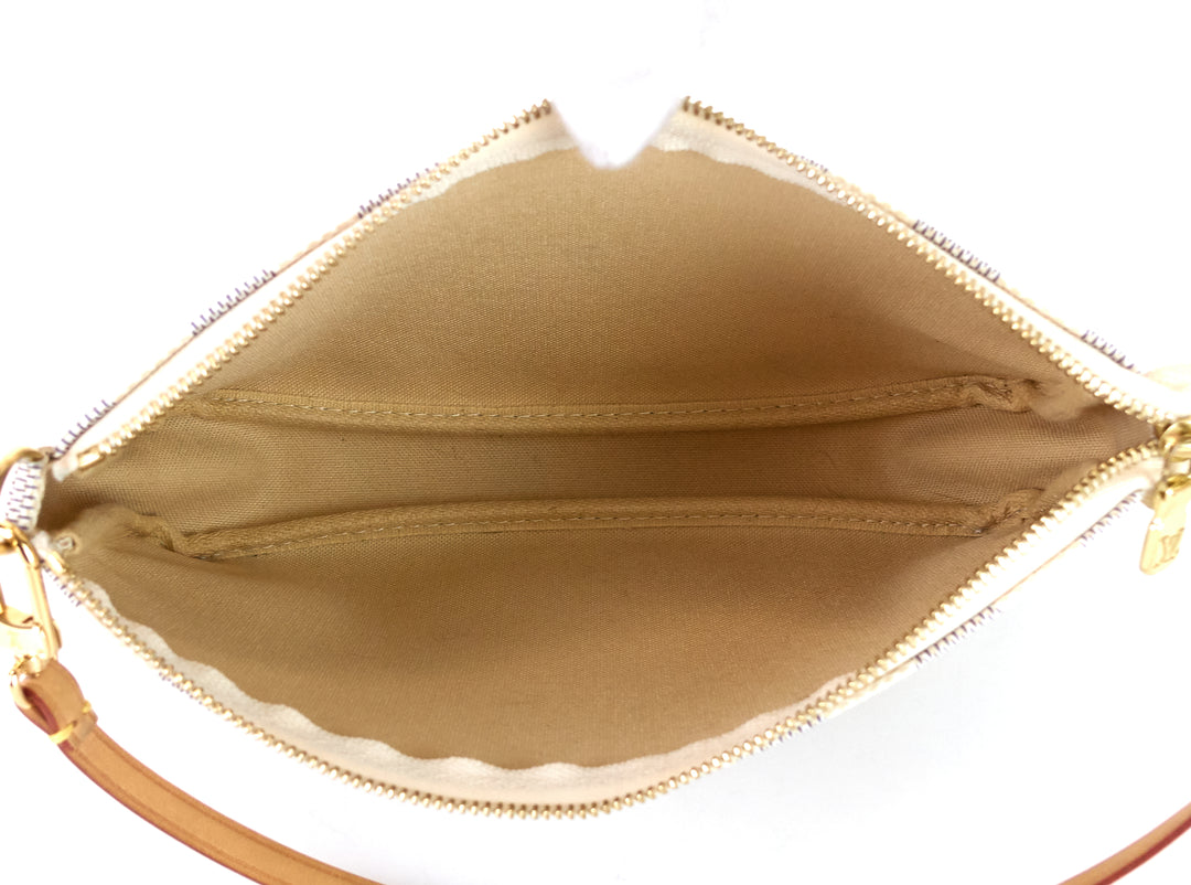pochette accessoires damier azur canvas bag