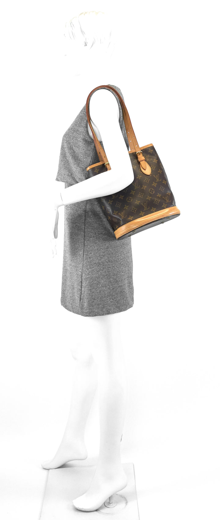 bucket pm monogram canvas shoulder bag