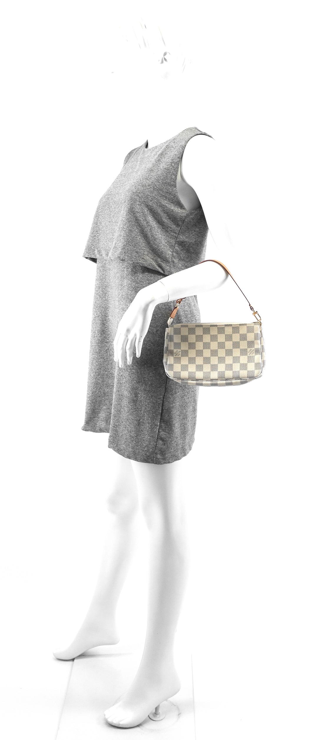 pochette accessoires damier azur canvas bag