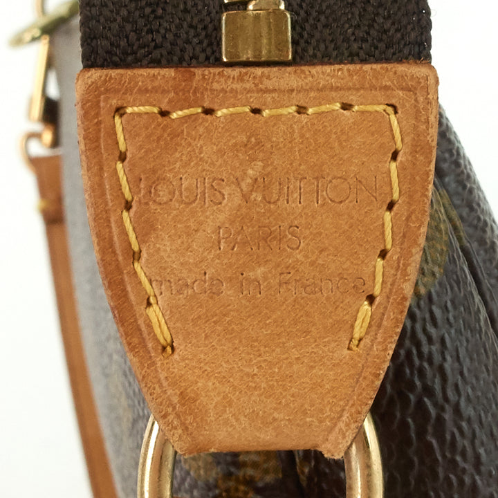 pochette accessoires monogram canvas bag