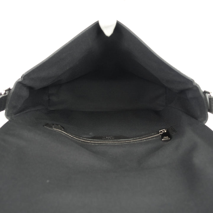 roman mm taiga leather messenger bag