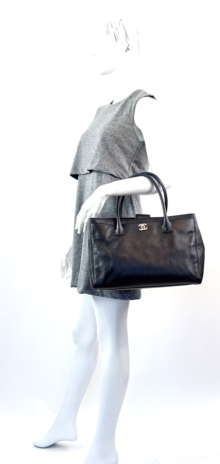 executive cerf xl caviar leather tote bag