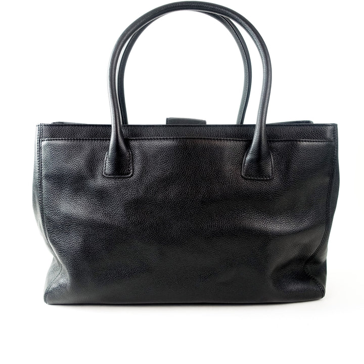 executive cerf xl caviar leather tote bag