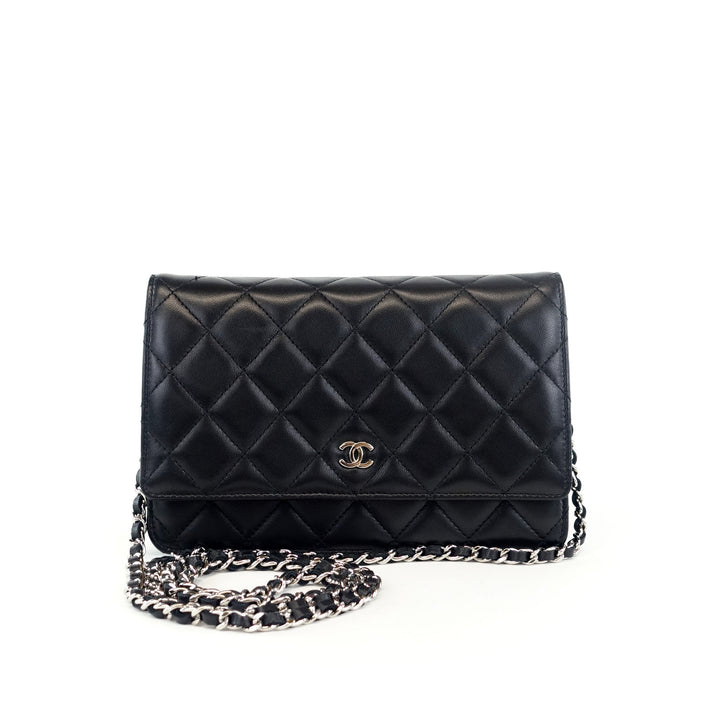 wallet on chain caviar leather bag