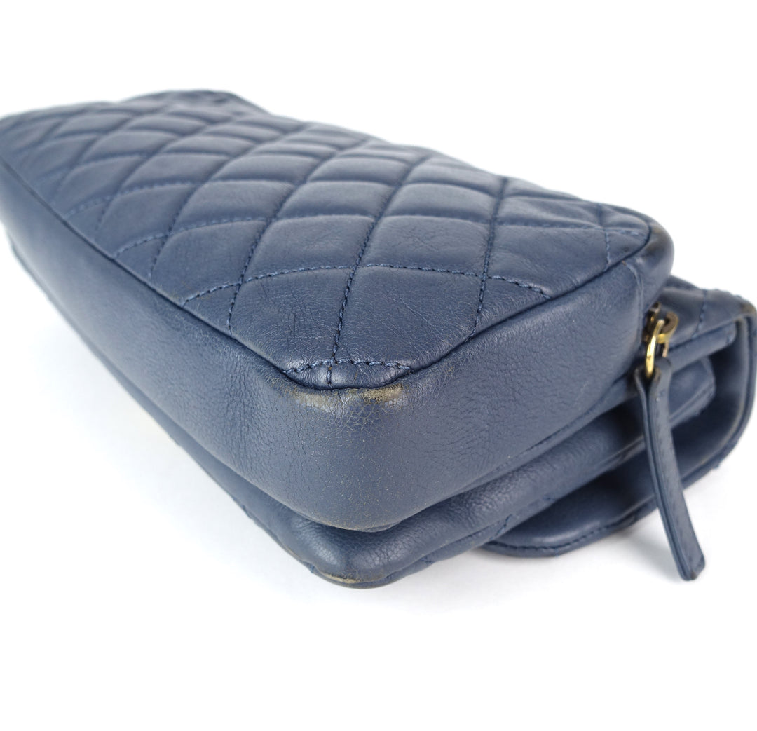 cc crown quilted leather shoulder bag