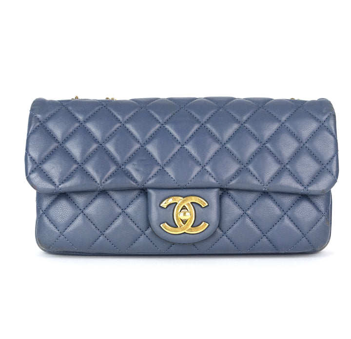 cc crown quilted leather shoulder bag