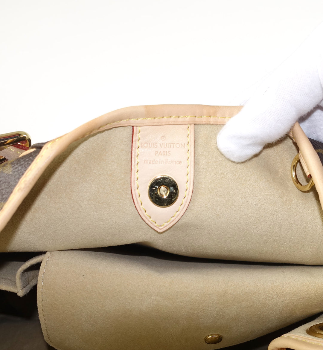 galliera pm monogram canvas shoulder bag