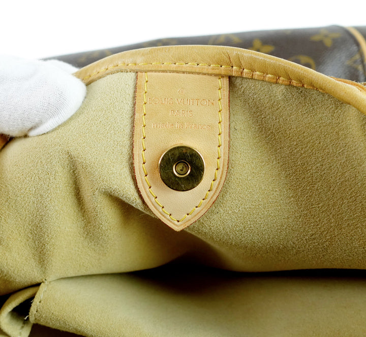 galliera pm monogram canvas shoulder bag
