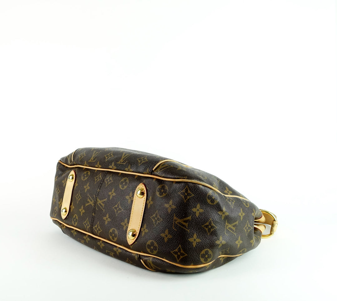 galliera pm monogram canvas shoulder bag