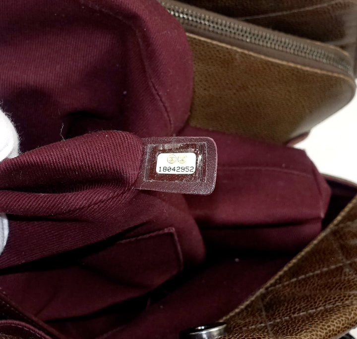 cc crave quilted glazed caviar leather tote bag