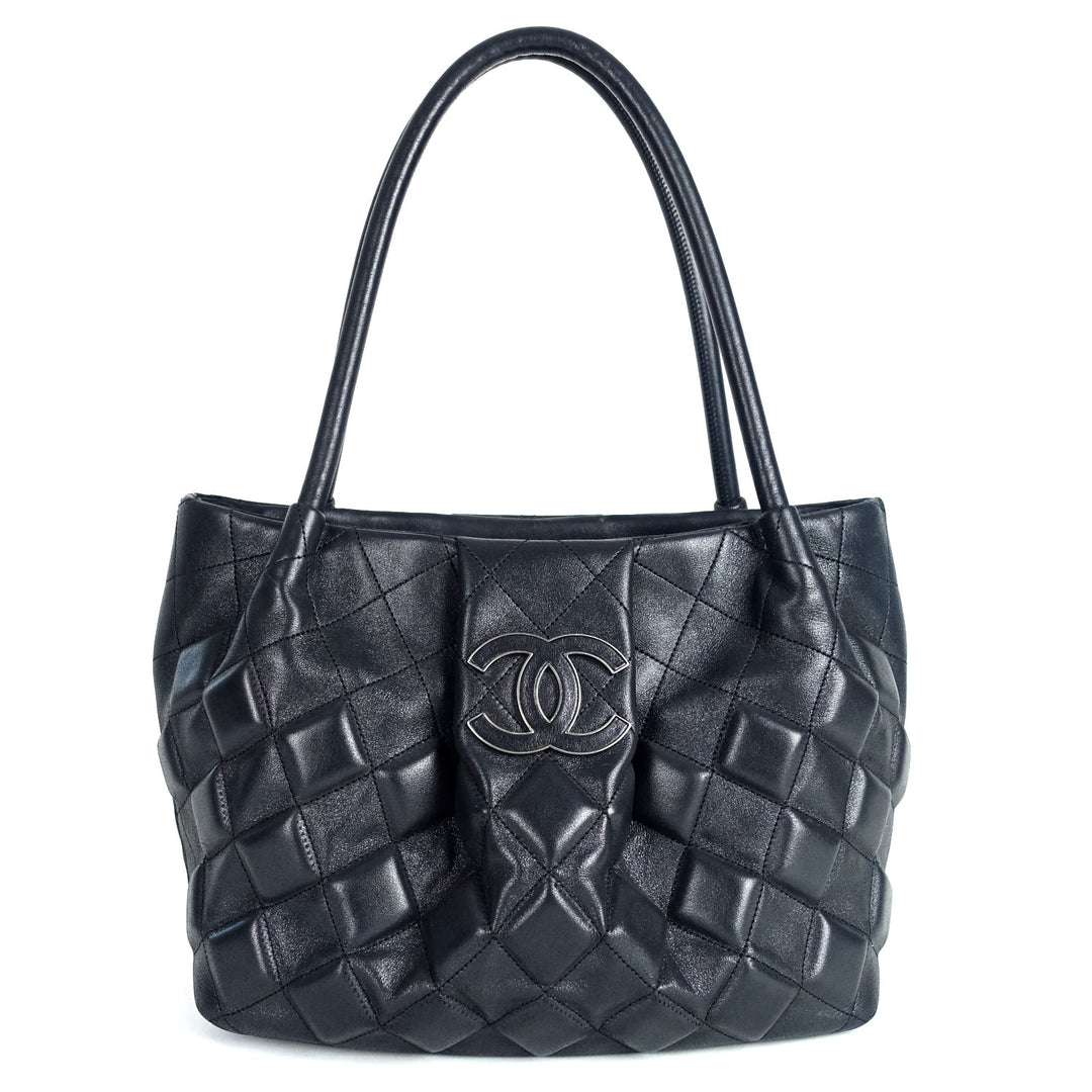 sloane square quilted calfskin leather shoulder bag