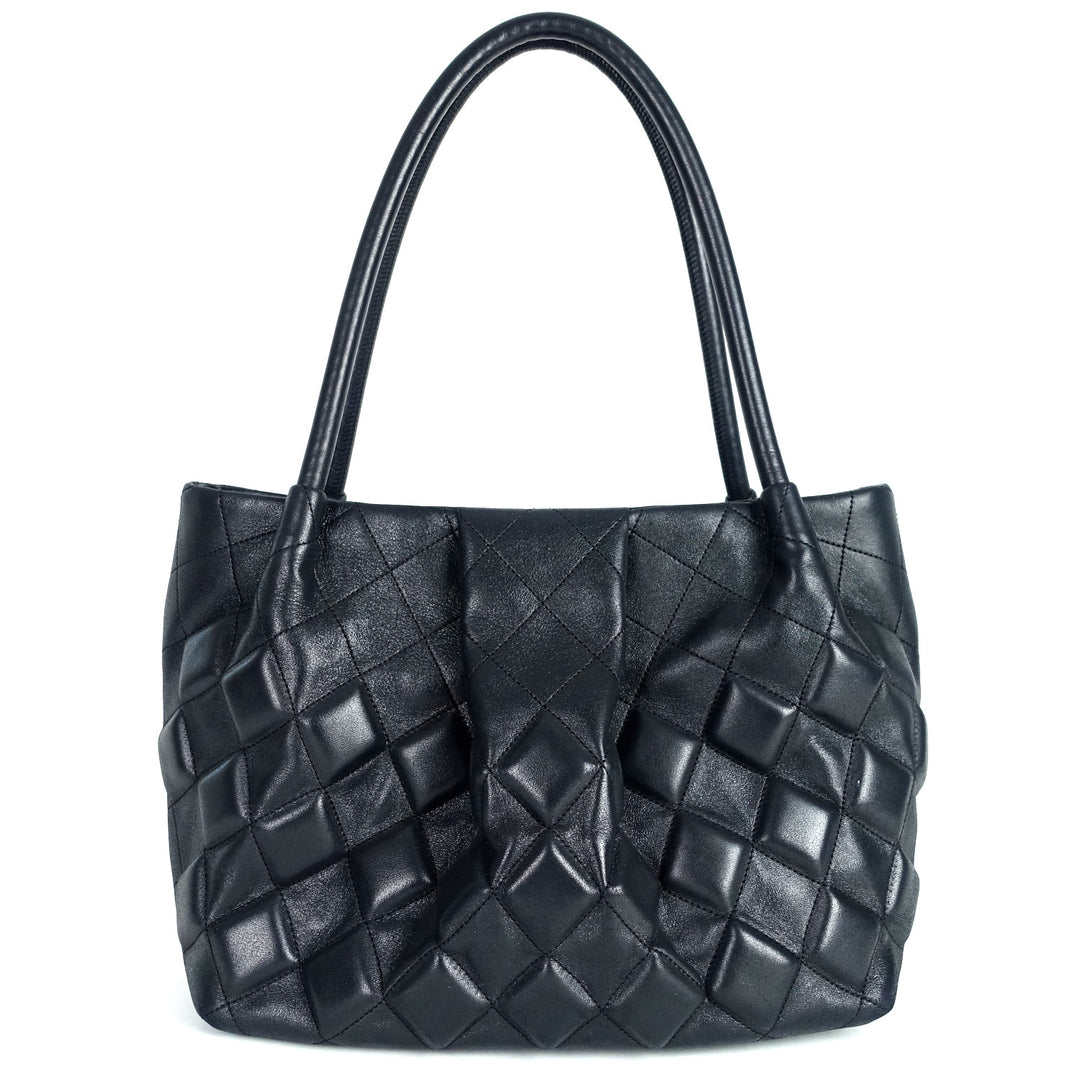 sloane square quilted calfskin leather shoulder bag