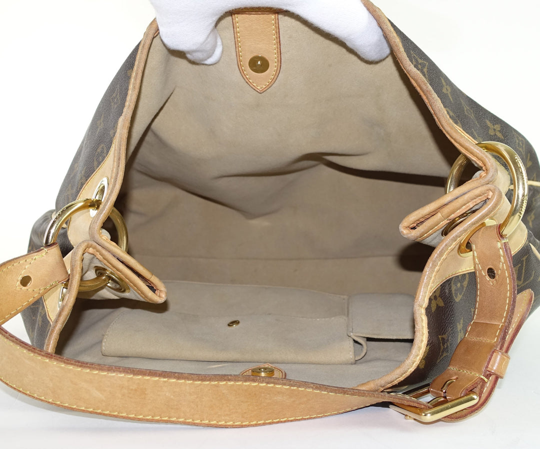 galliera gm monogram canvas shoulder bag
