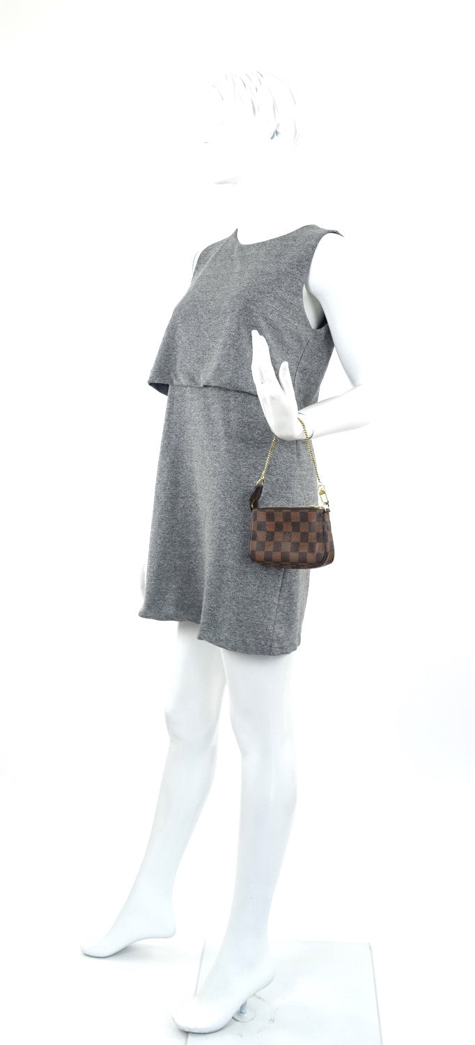 mini pochette accessoires damier ebène canvas evening bag