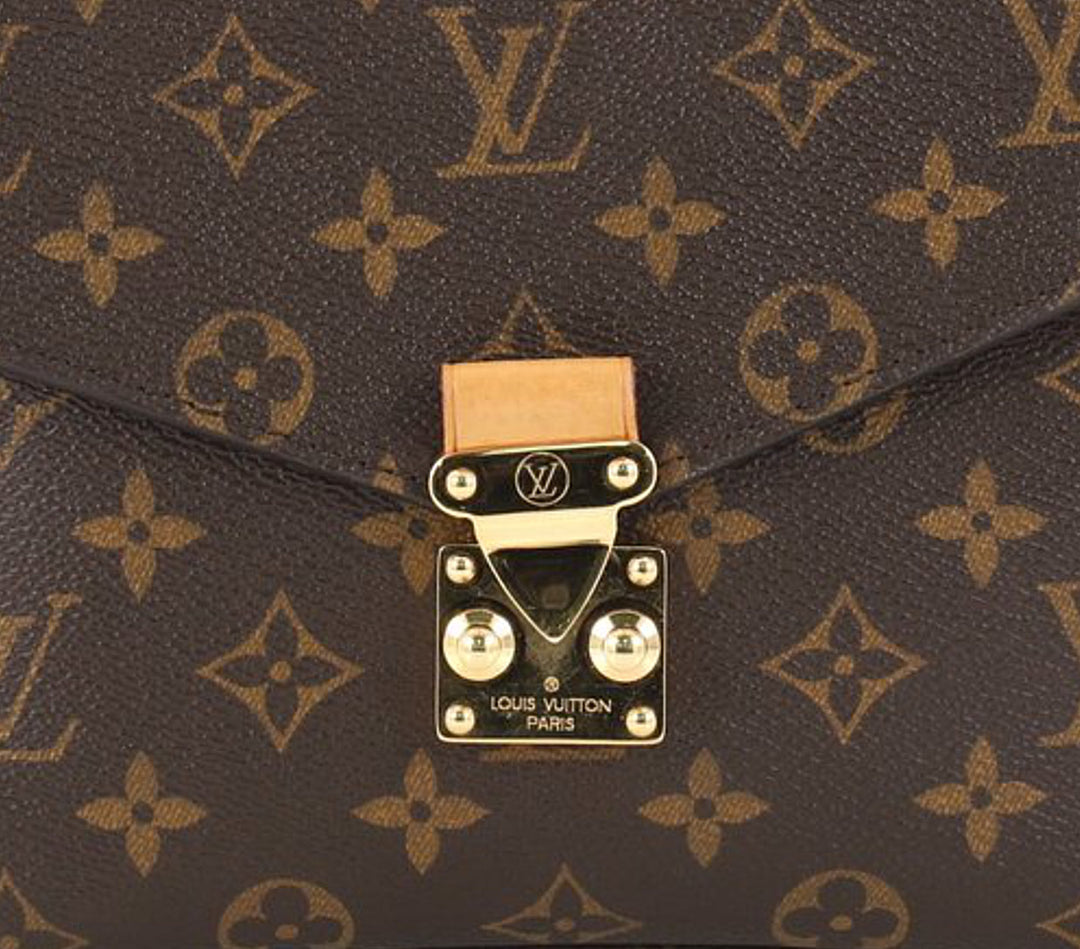pochette metis monogram canvas shoulder bag
