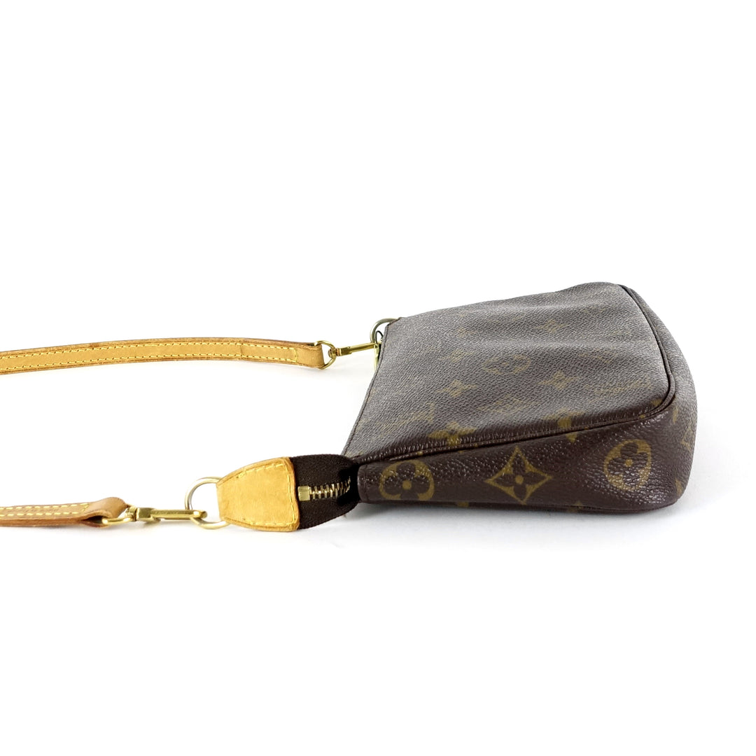 pochette accessoires monogram canvas bag with long strap