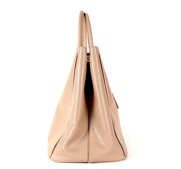 lux medium saffiano leather tote bag