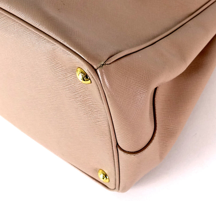 lux medium saffiano leather tote bag