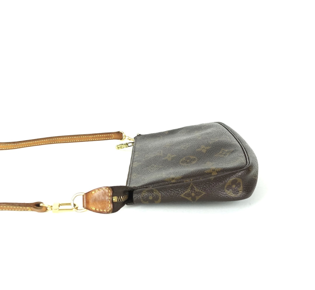 pochette accessoires monogram canvas bag with long strap